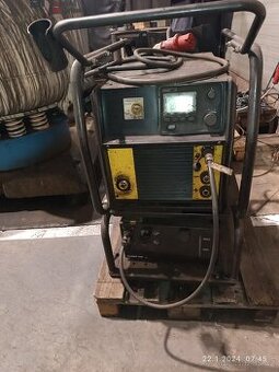 Svářečka ESAB MIG C3000I (8502)