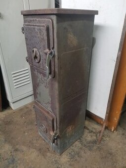 Kamna na dřevo uhlí brikety