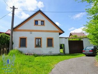 Prodej rodinného domu Vlčeves - 1