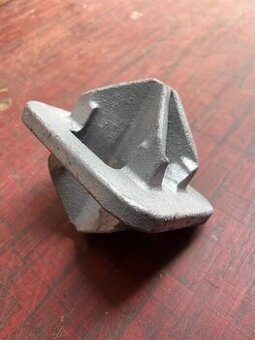 Kužel na lodní kontejner