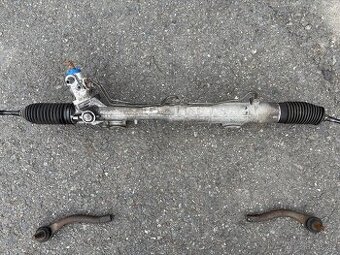 Hřeben řízení z INFINITI G37X