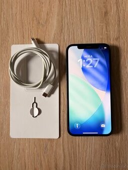 Prodám Apple iPhone 12, 128 GB (Černý) – velmi pěkný stav