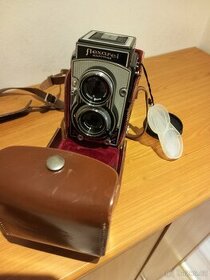 Stary fotoaparát  Flexaret automatic