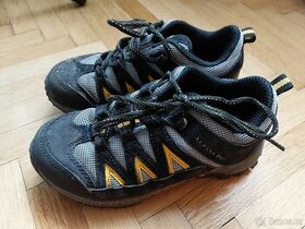 Trekové outdoorové boty