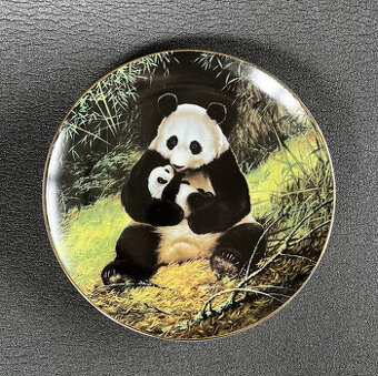 Sběratelský dekorační talíř Panda 21.5 cm, Will Nelson