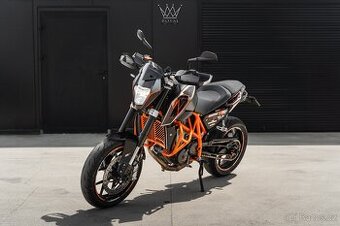 KTM 690 Duke - 1