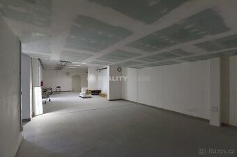 PRONÁJEM ČÁSTI 1.NP KOMERČNÍHO OBJEKTU 300 M2 VE STRAKONICÍC