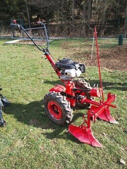 malotraktor Tera Vari s motorem Honda