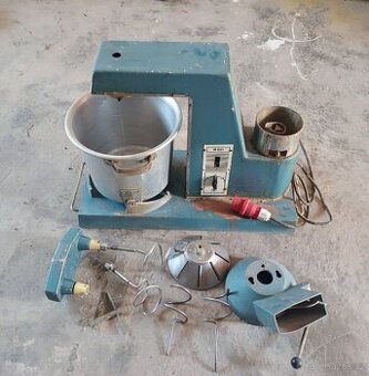 Robot M 051