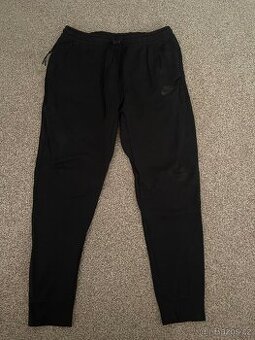 Tepláky Nike- černé-vel. L. - 1