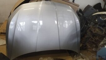 Kapota Škoda Kodiaq po liftu stříbrná