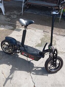 vega xtrem cros 1000 na náhradní díly