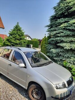 Škoda Fabia Combi r. 2002, 1.4 MPi, 55kW, na náhradní díly,