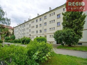 Prodej zrekonstruovaného bytu 3+1, Pardubice - Zelené Předmě