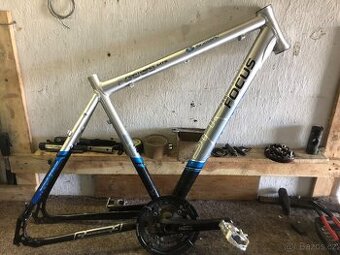 Rám FOCUS NORTHERN LITE (L) + kliky SHIMANO DEORE - 1