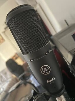 XLR mikrofon AKG P120 - 1