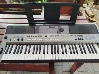 Keyboard Yamaha PSR-E443
