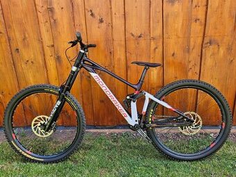 Mondraker summum DH