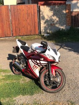 YAMAHA YZF-R125