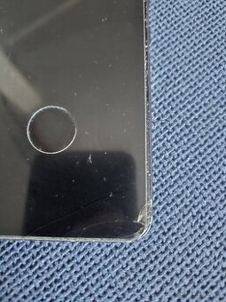 Samsung Galaxy S22 s ťuknutým sklem - 1