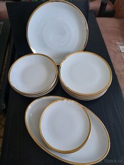 Sada talířů z porcelánu - závod Nová Role, ČSSR