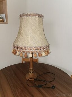 Lampa po babičce