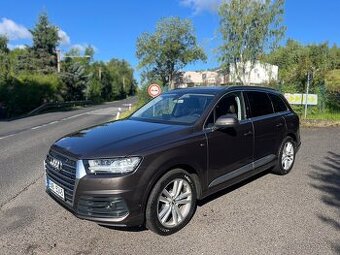 Audi Q7 S-line 3.0 TDI QUATTRO 200kw - 7míst - odpočet DPH