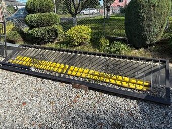 Samonosná pojízdná brána bez pohonu