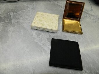 Prodám pudřenku designér Emrich z roku 1955.Mercedes Benz.