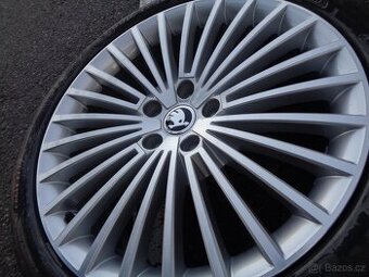 nový originál kola Škoda Superb 19 alu kola 5x112