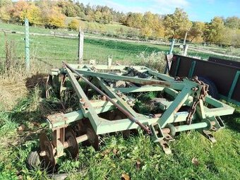 Nesený diskový podmítač BOMET, šíře 2,7m