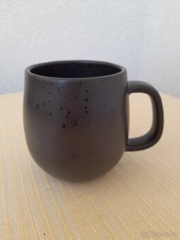 Hnědočerný hrnek 400 ml