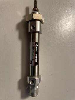 Pneumatický válec SMC CD 85N10