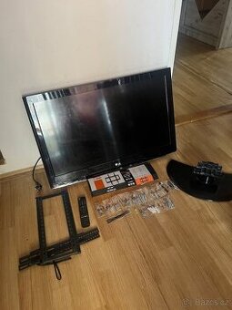 TV LG 37LH3000 plus držák do zdi