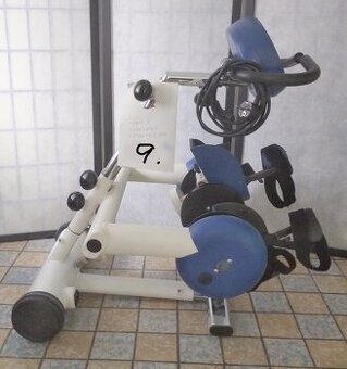 MOTOMED Viva 2 Gracile nohy. Menu v Češtině.