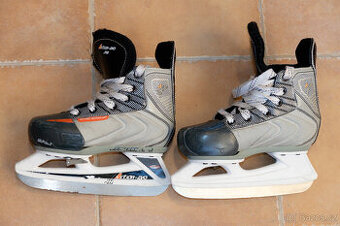 Chlapecké lední brusle Evo-Action S681A, v32 až v35