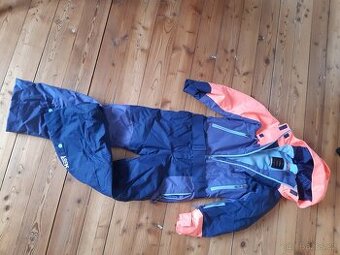 Prodám dívčí zimní oblečení