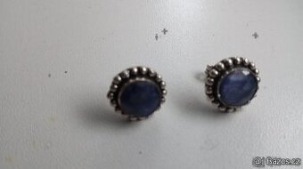 náušnice se safíry ve stříbře (Ag) (nové)