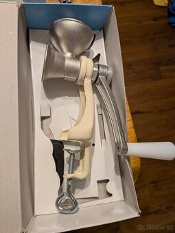 Nový mlýnek na mák Jihokov