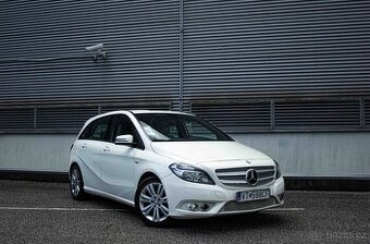 Mercedes-Benz B trieda 180 CDI BlueEFFICIENCY - 1