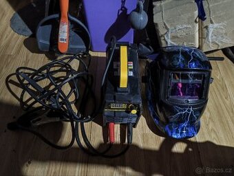 Nová svářečka+samostmivaci kukla