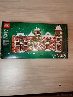 LEGO 4002023 Employee Exclusive: Gingerbread House