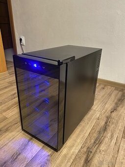 Vinotéka GUZZANTI GZ-08