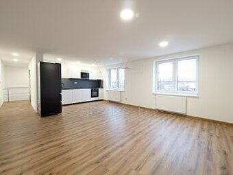 Pronájem zrekonstruovaného bytu 4+kk, Lužice