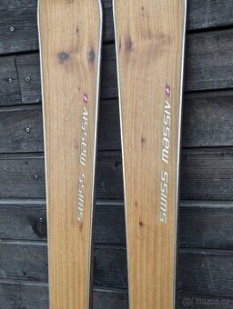 Exkluzivní lyže SWISS MASSIV SLALOM CARVER, 165 cm