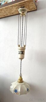 Dvoukladkový stahovací lustr s velkým výběrem stínítek