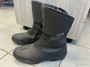 109. FORMA ARBO WP černé 44