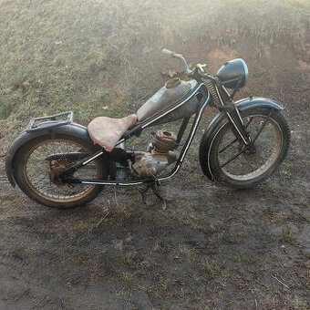 ČZ 175 předvalecna