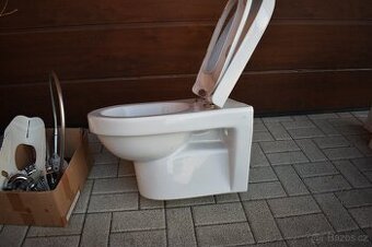 závěsná toaleta+umyvadlo Villeroy-Boch