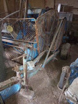 Prodám balíkovac slamy